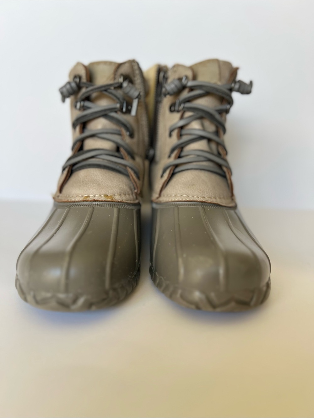 Women’s Waterproof Duck Boots in Olive Green - Casual Outdoor Shoes